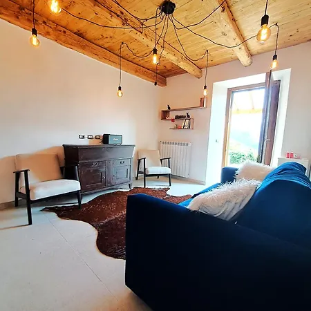 With Panoramic Views At Minucciano ! Magliano in Garfagnana