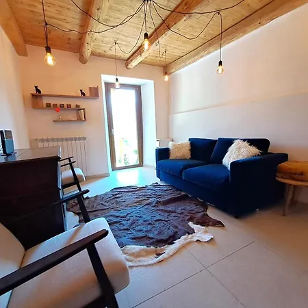 With Panoramic Views At Minucciano ! Magliano in Garfagnana