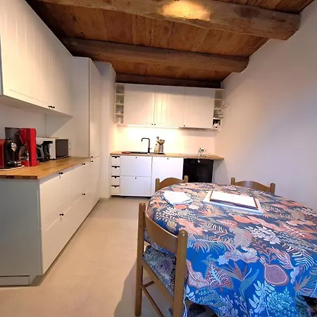 With Panoramic Views At Minucciano !