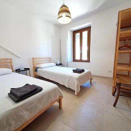 Ferienhaus With Panoramic Views At Minucciano !